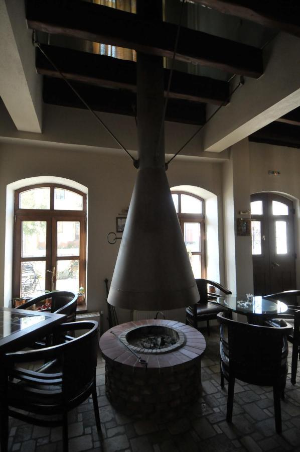 Mansion Of Kerkini Powered By Hotel Oikoperiigitis Bagian luar foto